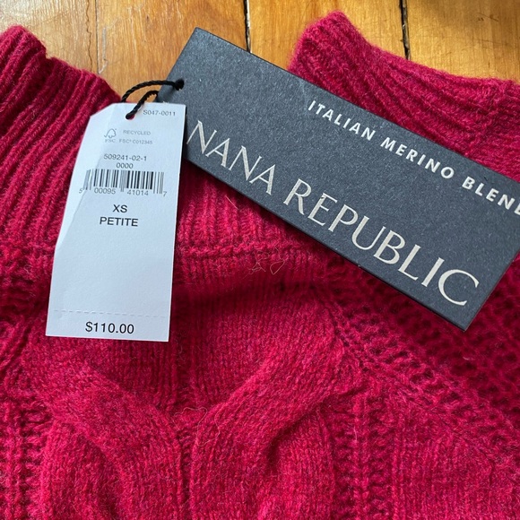 Banana Republic Cable Knit Italian Merino Blend Sweater Berry Red, XS Petite NWT - Picture 4 of 15